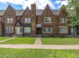 5851 Miller Rd, Dearborn, MI 48126