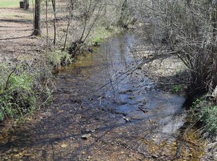 1271 Peach Creek Rd, Mc Ewen, TN 37101