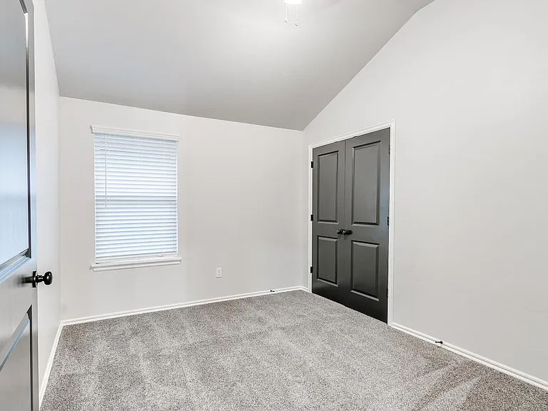 930 Chase Ln — Photo 19
