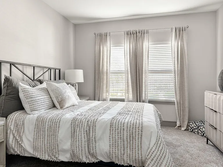 Venue at Lakewood Ranch - Bedroom