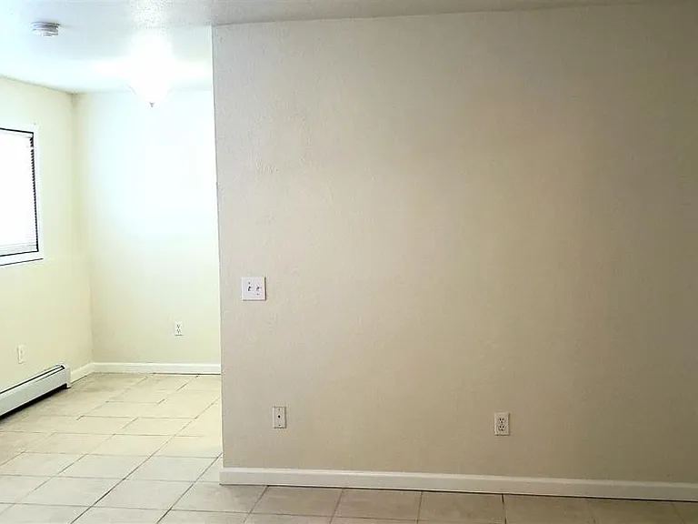 Living Room Dining Area, Lots of natural light!