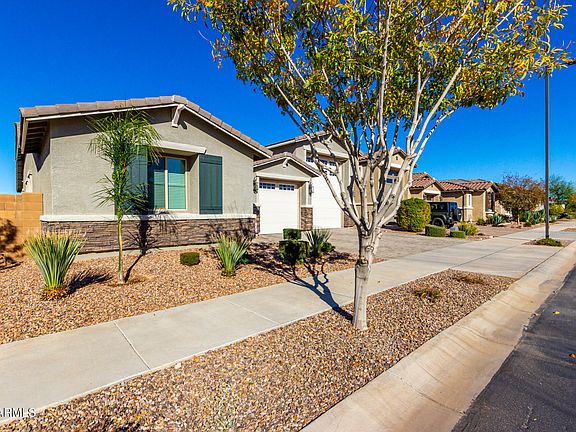 3rd image of 22494 E RUSSET Road