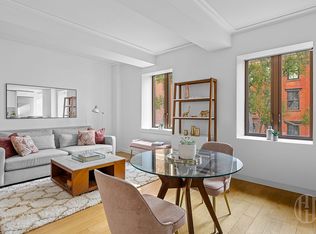 225 E 19th St #203, New York, NY