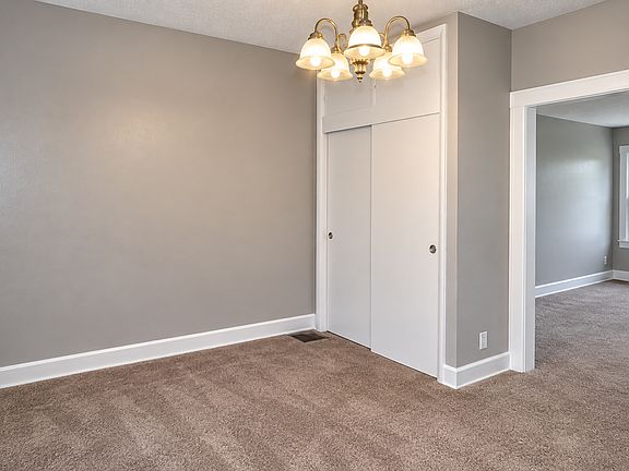 5th image of 4038 Ruckle St