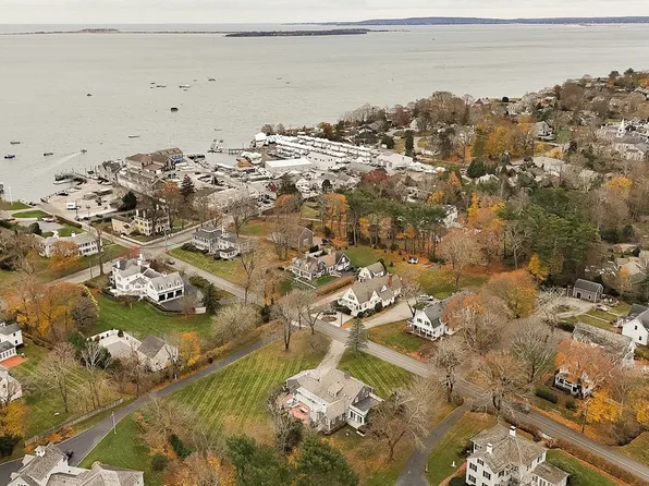 32 Harrison St, Duxbury, MA 02332