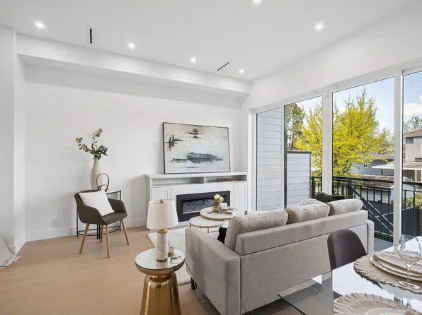 1005 E 55th Ave #1, Vancouver, BC V5X 1N8