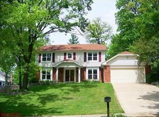 196 Spring Oaks Dr, Ballwin, MO 63011