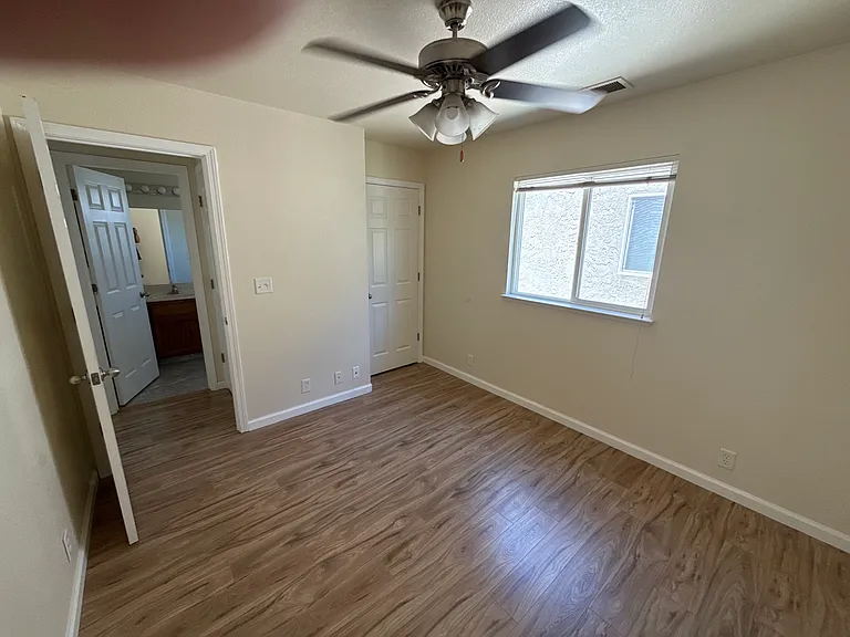 2404 Phoenix Way — Photo 5