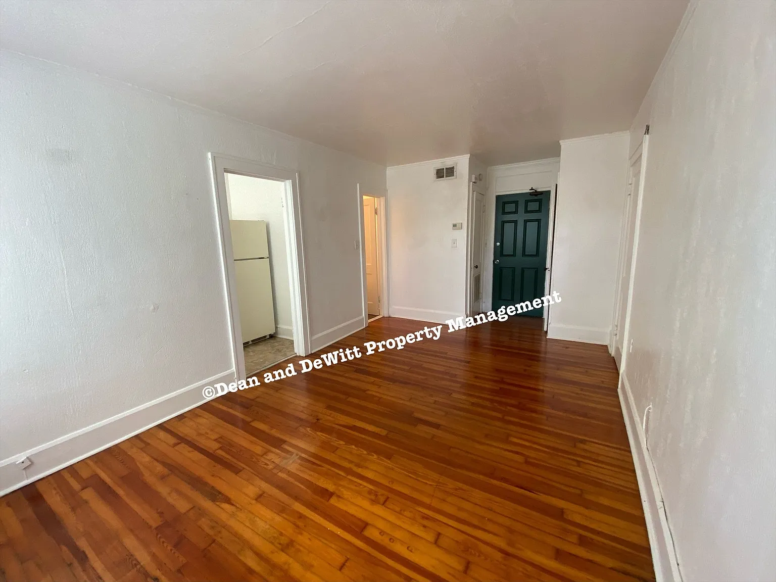 456 13th Ave NE Unit #4 — Photo 3