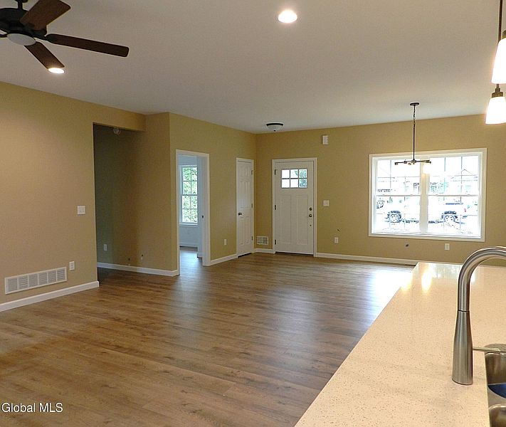 5th image of 170-172 Redmond Road