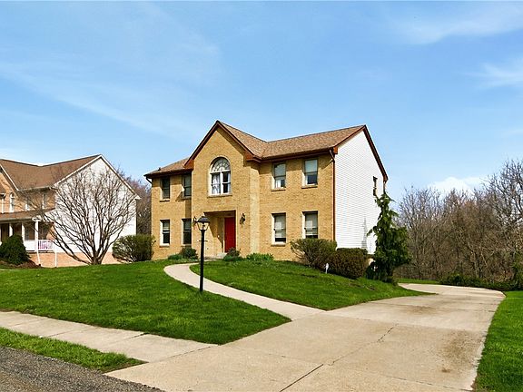 2nd image of 132 Glenbrook Dr