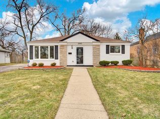 2445 Spruce Rd, Homewood, IL 60430