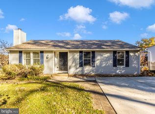 3 Contour Rd, Mount Airy, MD 21771