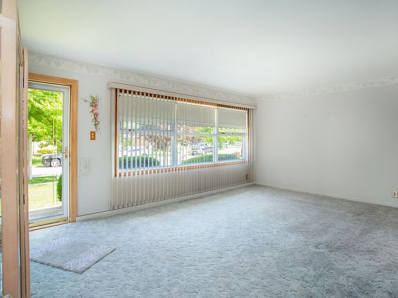 4th image of 8055 W Leland Ave