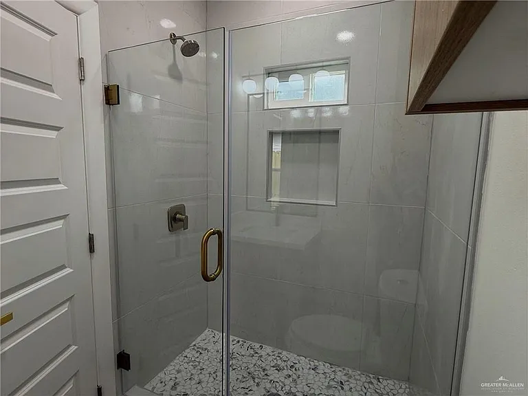 1302 Rosewood Ln #2 — Photo 11