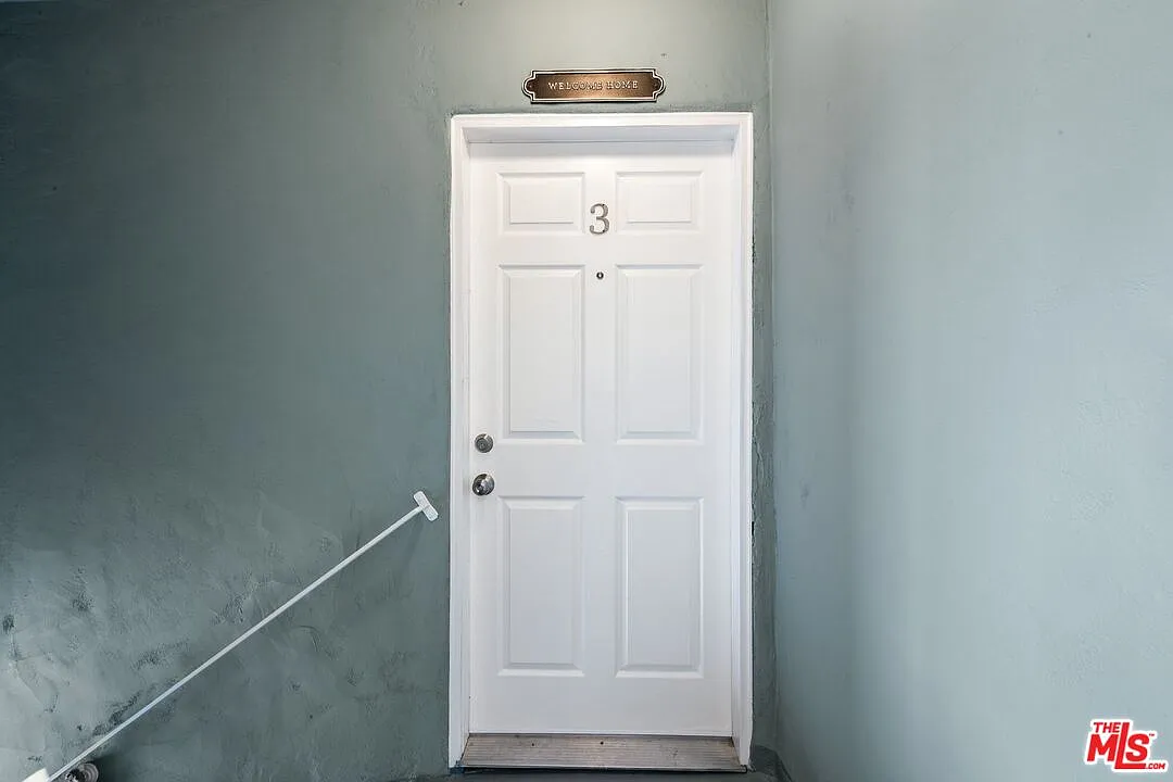 4 bed, 2.0 bath, 1350 sqft, $5,950 — Photo 4