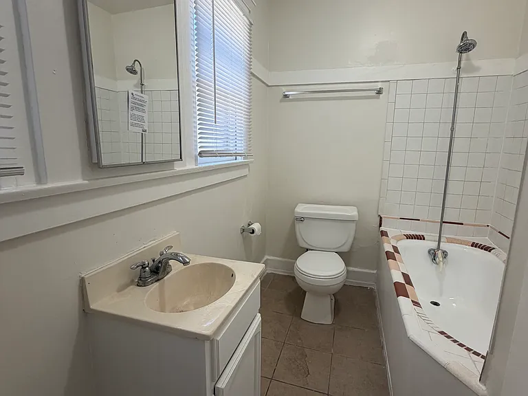 1323 Dawson Ave #10 — Photo 4