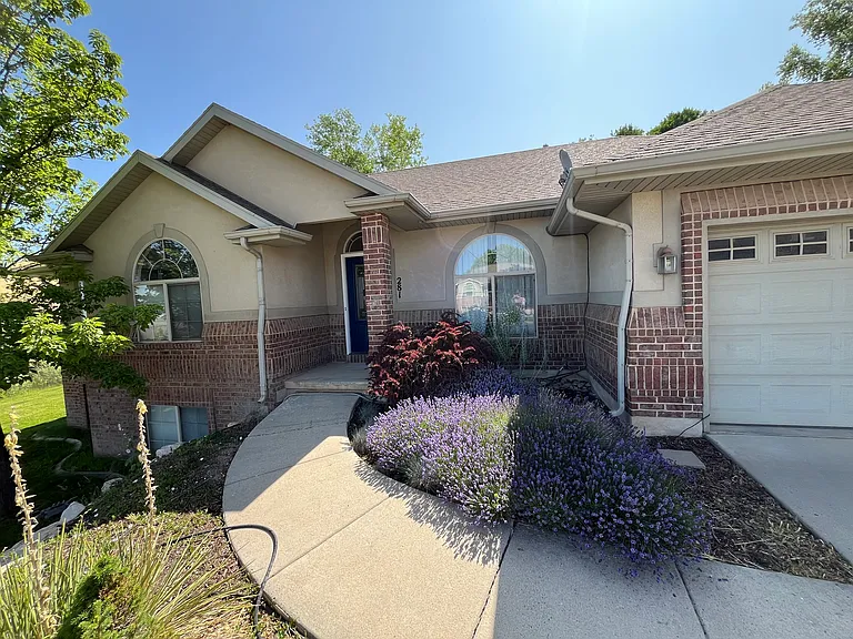 281 E Eagle Ridge Dr — Photo 26