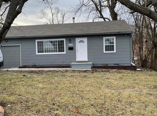 6105 E 147th St, Grandview, MO 64030