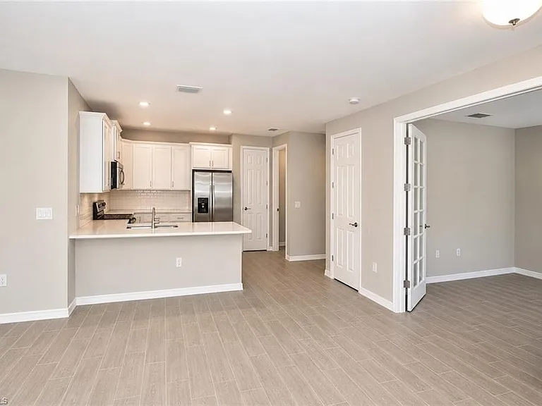 1248 Enbrook Loop — Photo 4