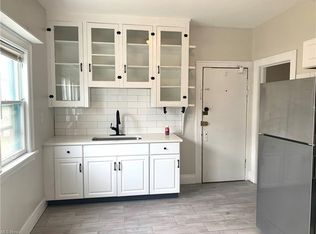 2104 W 10th St APT 3, Cleveland, OH 44113