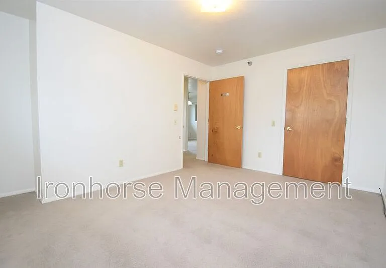 813 W Villard St #76 — Photo 18