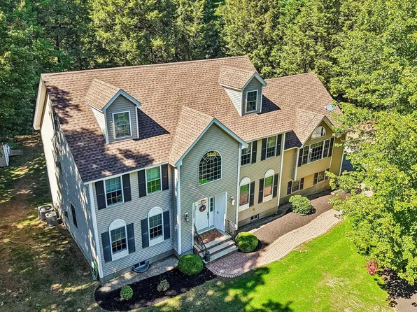 57 Mcintosh Road, Danville, NH 03819