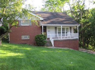 411 Brierly Ln, Pittsburgh, PA 15236