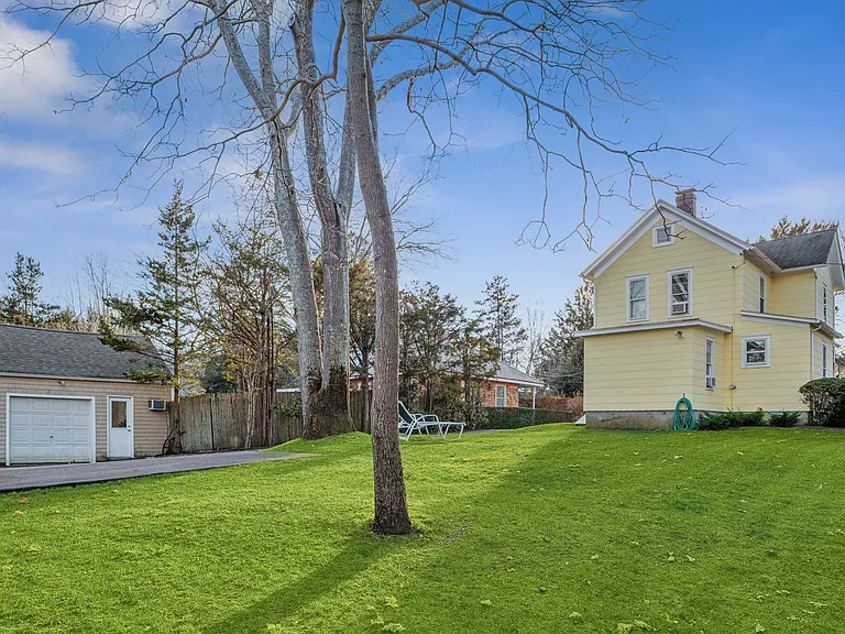 255 Madison St — Photo 4