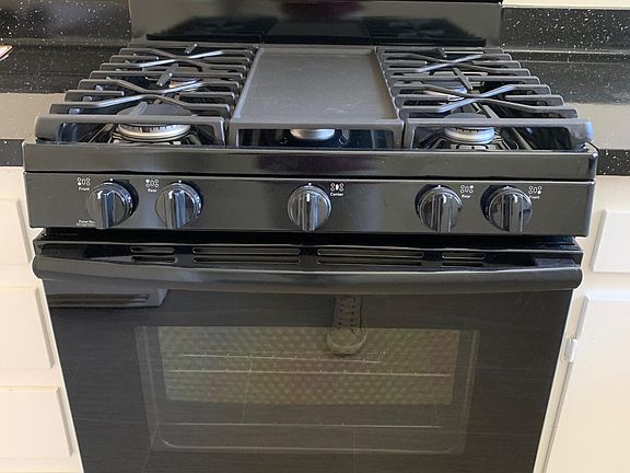 5th image of 2677 Melbourne Dr APT 2P