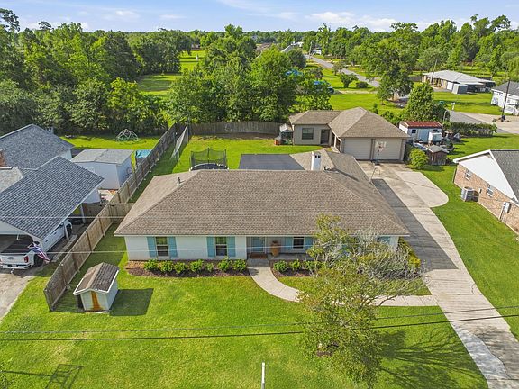 2nd image of 2607 Timber Ln
