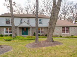 9 Reliance Ln, Lincolnshire, IL