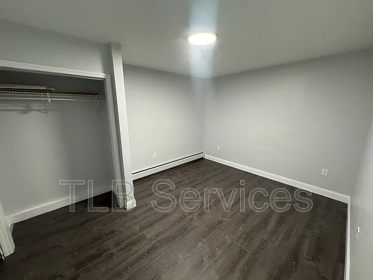 733 Main St — Photo 12