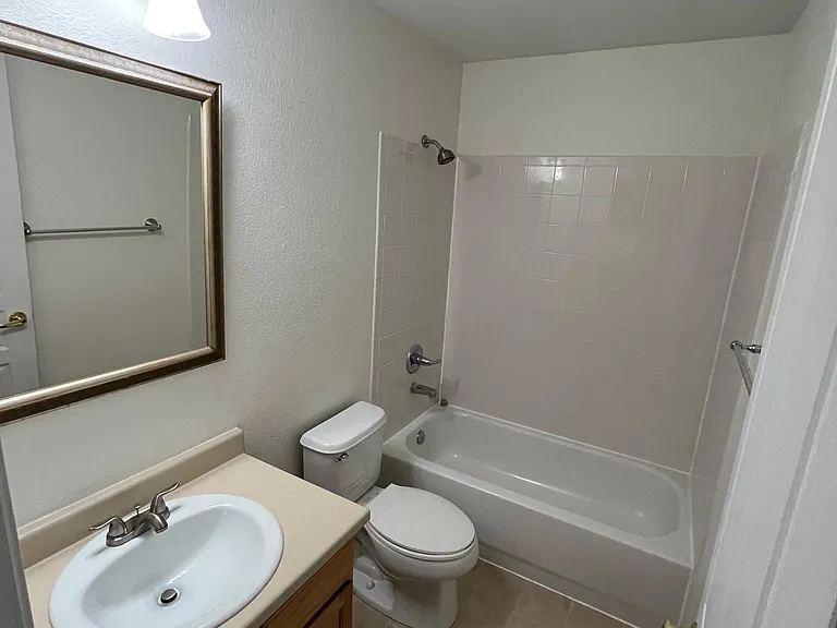 5658 W Center Ave — Photo 25