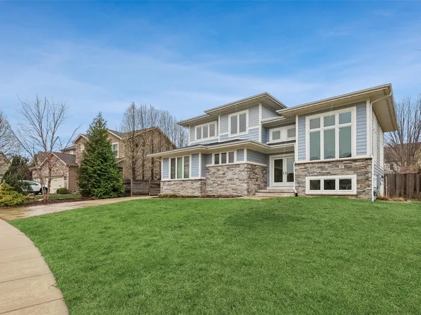 2872 Buena Vista Dr, Clive, IA 50325