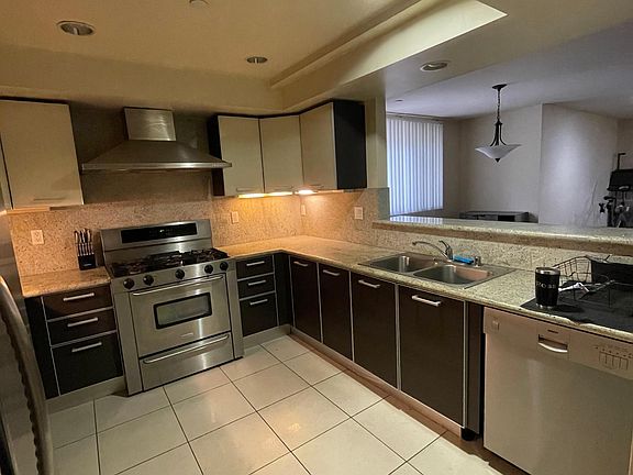 5th image of 1409 S Westgate Ave APT 102