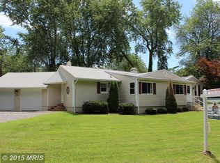 5915 Rockhold Dr, Deale, MD 20751