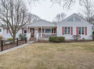 179 Kitchell Lake Dr, West Milford, NJ 07480