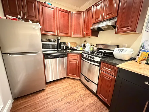 142 Kenrick St Photo 1