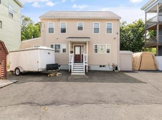 32 Whiting St, Lynn, MA 01902
