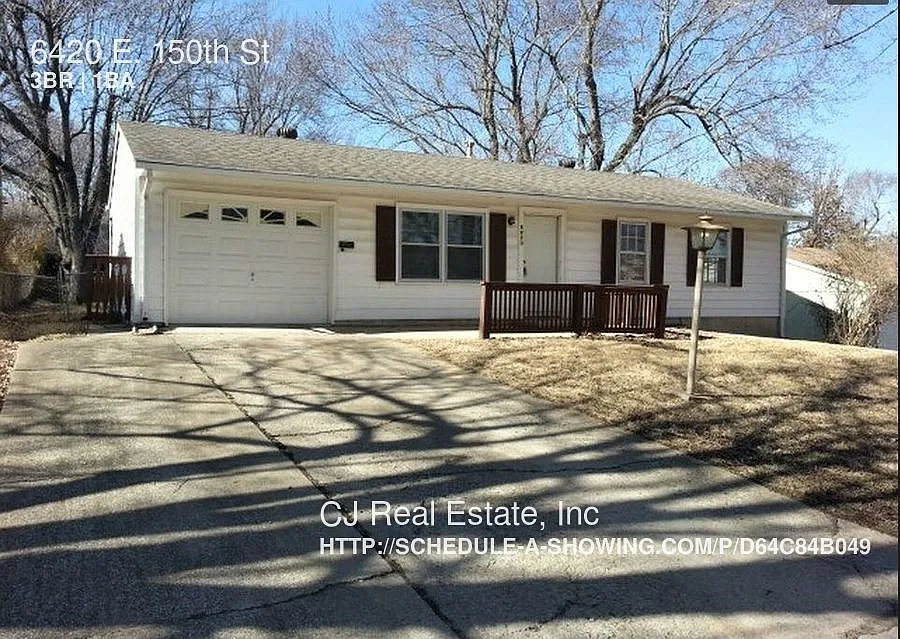 3 bed, $1,275 — Photo 1