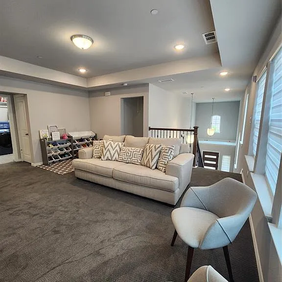 3905 Lady Bettye Dr — Photo 11
