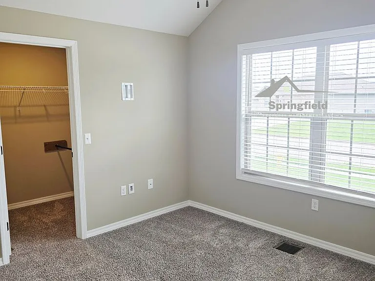2415 E Mission St — Photo 21