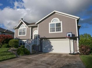 403 S Huntsman Blvd, Raymore, MO 64083