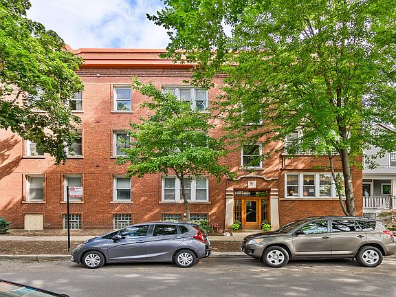 2nd image of 1350 W Glenlake Ave #2