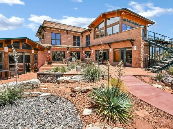 3995 S Desert Grave Rd, Hanksville, UT 84734