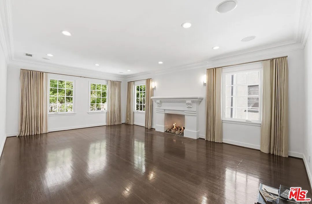 3 bed, 2.0 bath, 2000 sqft, $6,499 — Photo 4
