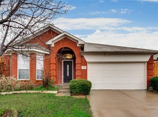404 Shadow Grass Ave, Fort Worth, TX 76120
