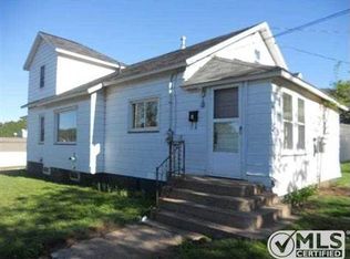 302 Hungerford Ave, Negaunee, MI 49866