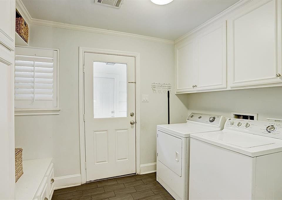 2nd image of 12651 Taylorcrest Rd